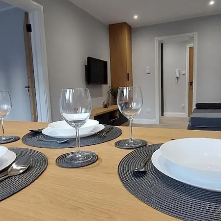 Apartament Mila Apartment *